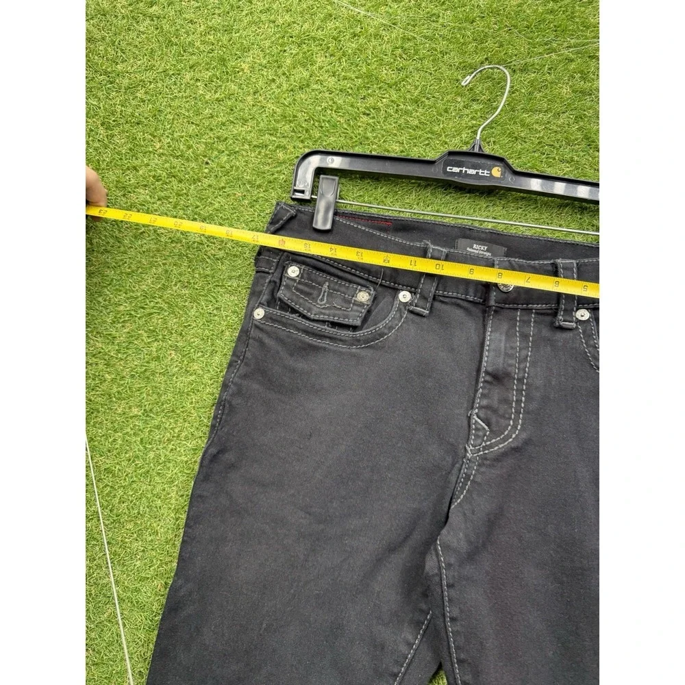 True Religion shop confidence